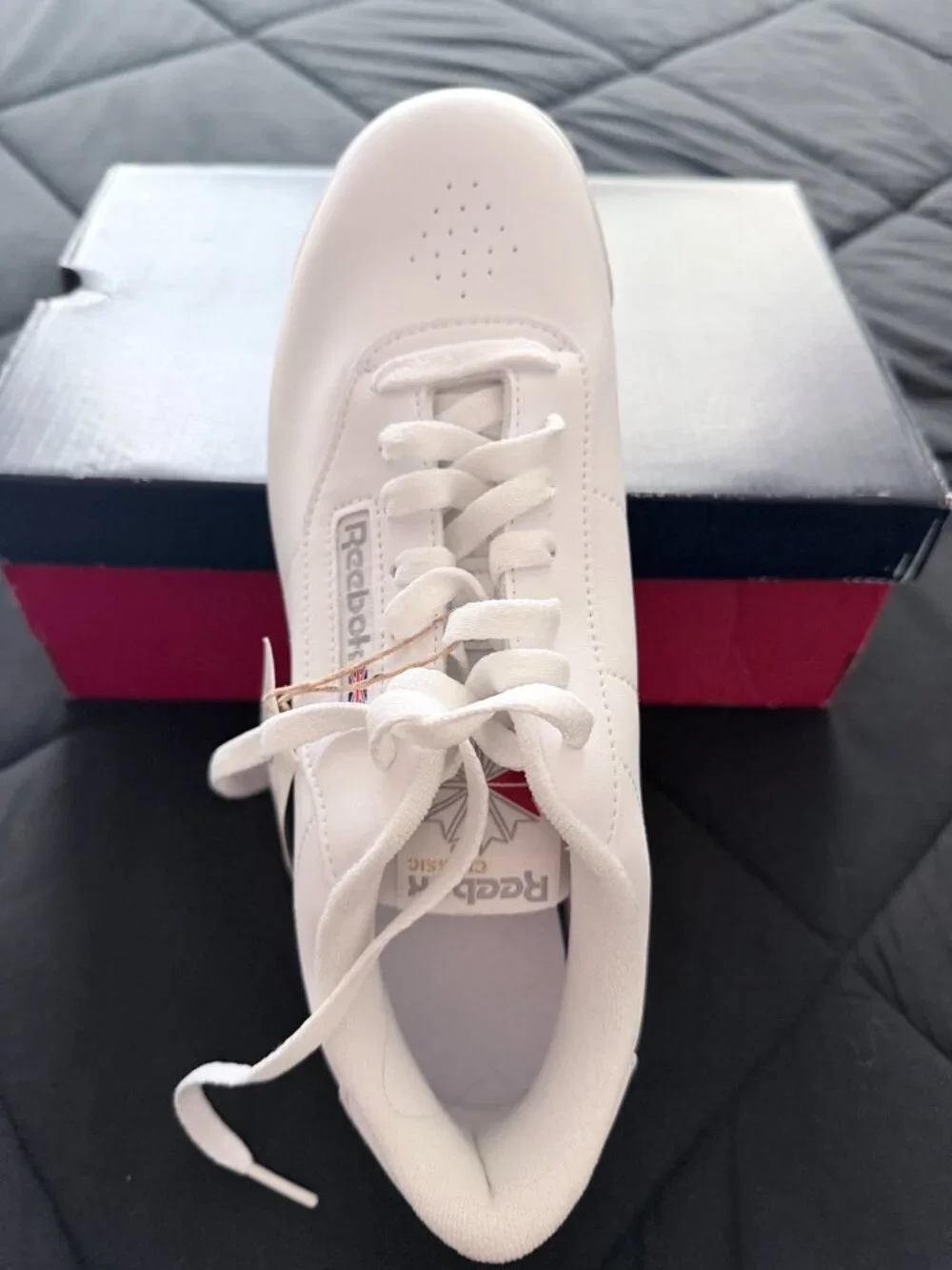 Reebok Princess Classic White Women’s Sneakers w/ Box - Size 9.5